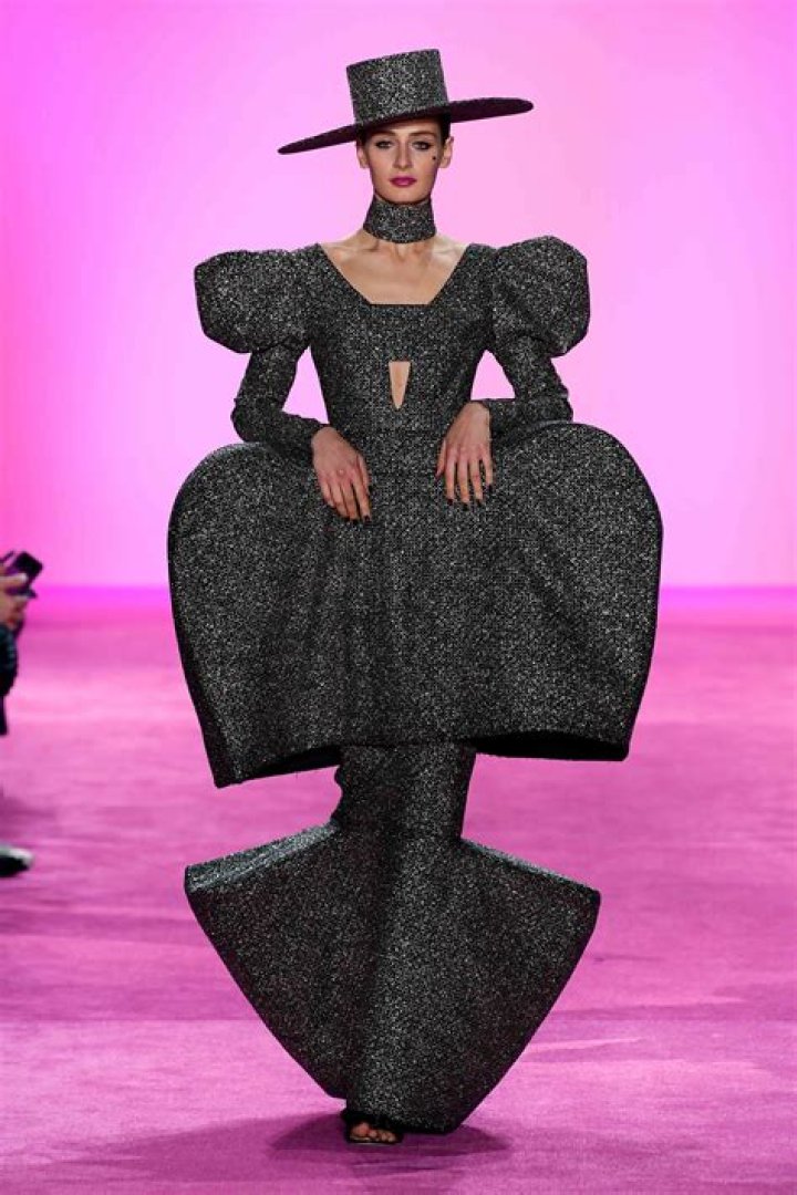 Fame | Christian Siriano net worth and salary income estimation Jan, 2024