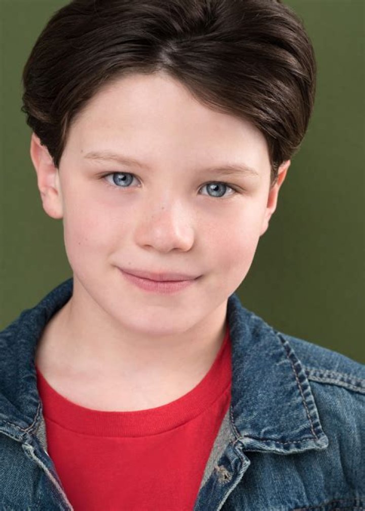 Christopher Riley - Net Worth, Age, Height, Birthday, Bio, Wiki!