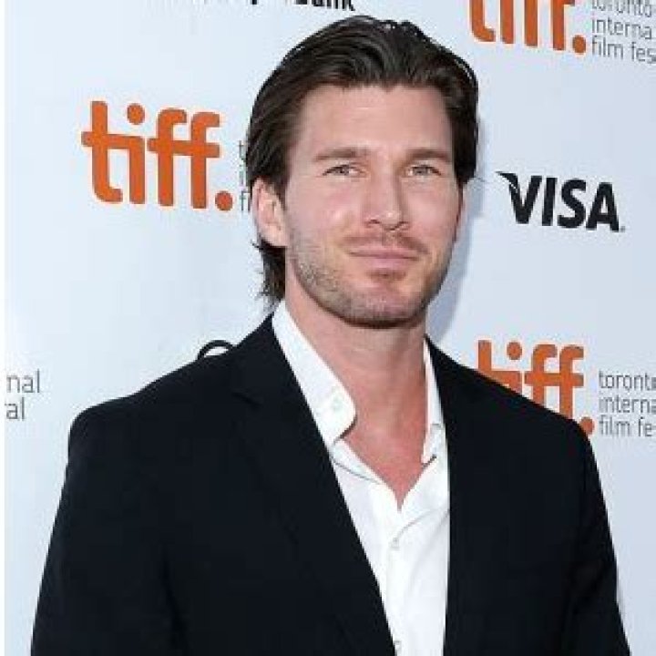 Christopher Russell – Bio, Wiki, Actor, Movies, Wife, Children, Net Worth, Parents