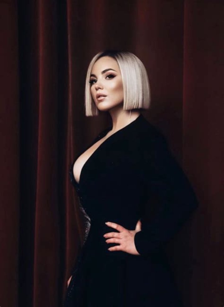 Cooper Phillip unveils new visuals for “Head Over Heels”