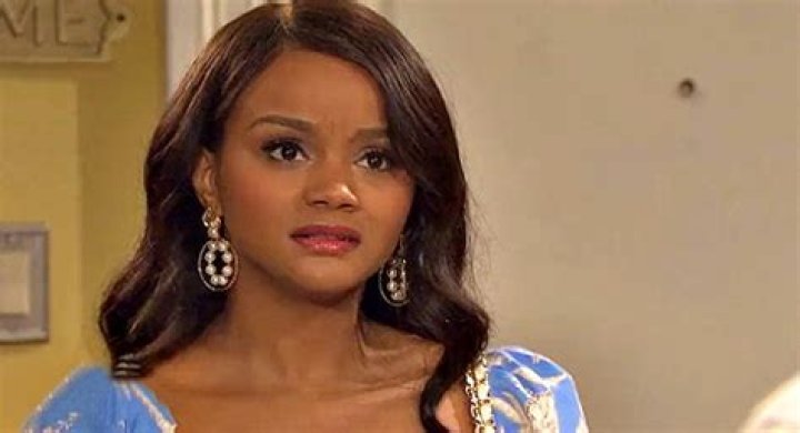 Days of Our Lives Spoilers: Chanel Hires Talia to Replace Allie – Is Jada’s Sister New Girlfriend Material?