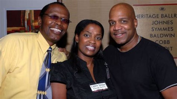 Dee Thomas Net Worth, Age, Height, Bio, Birthday, Wiki!