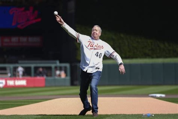 Dick Bremer - Net Worth, Age, Height, Birthday, Bio, Wiki!