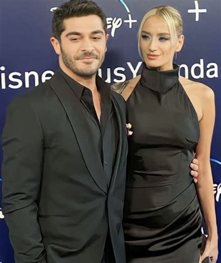 Didem Soydan’s Girlfriend: Who is Didem Soydan Dating?