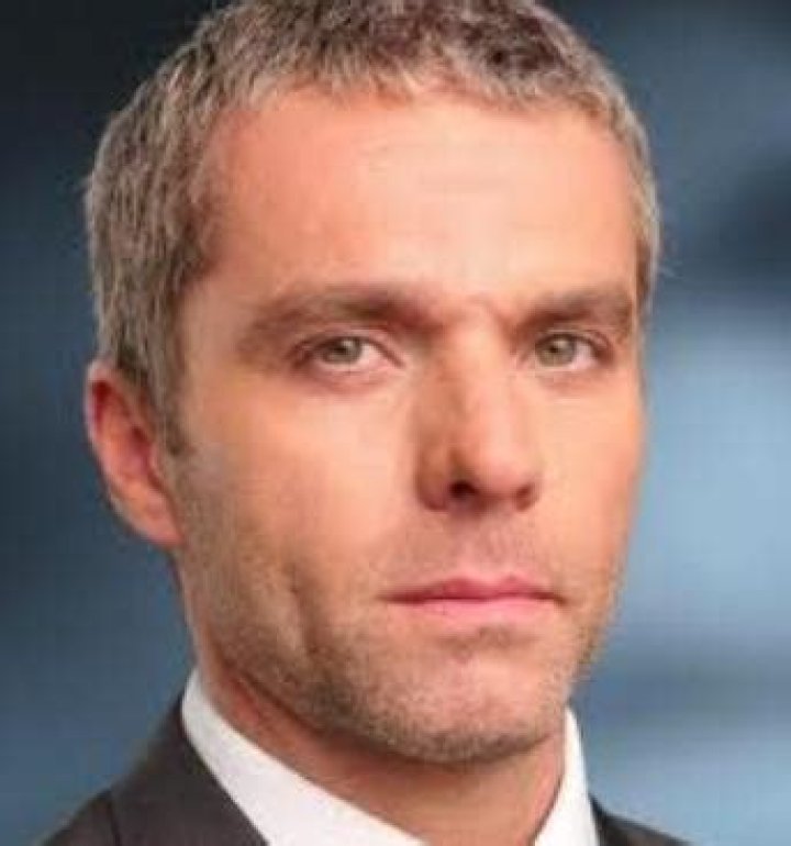 Fame | Didier van der Hove net worth and salary income estimation Apr, 2024