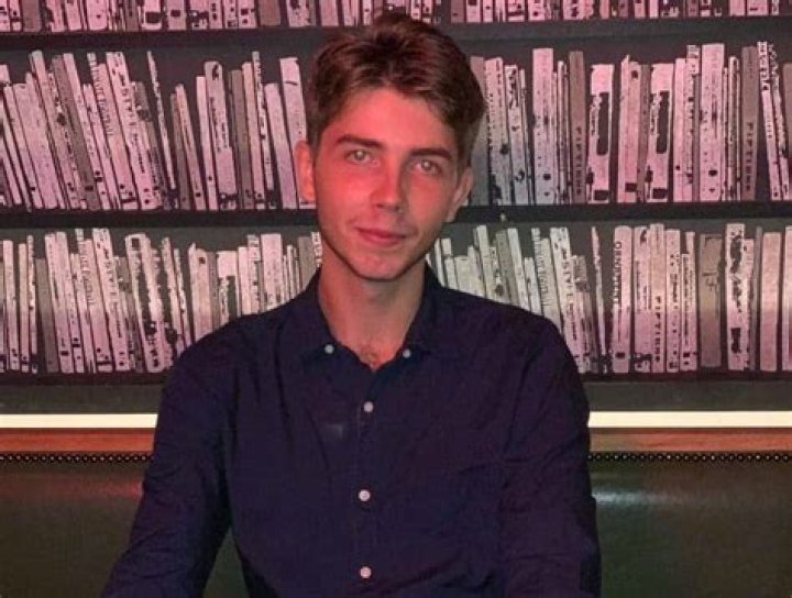 DISCOVER: Ted swims between indie-psych-folk and dream-pop in his latest single "Revolution Then"