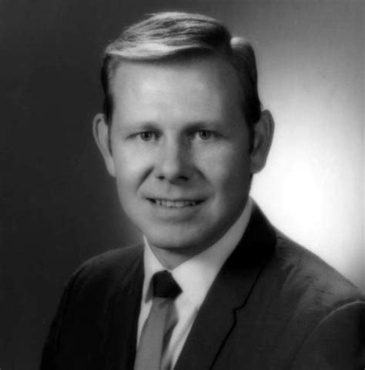 Don Westbrook - Net Worth, Age, Height, Birthday, Bio, Wiki!