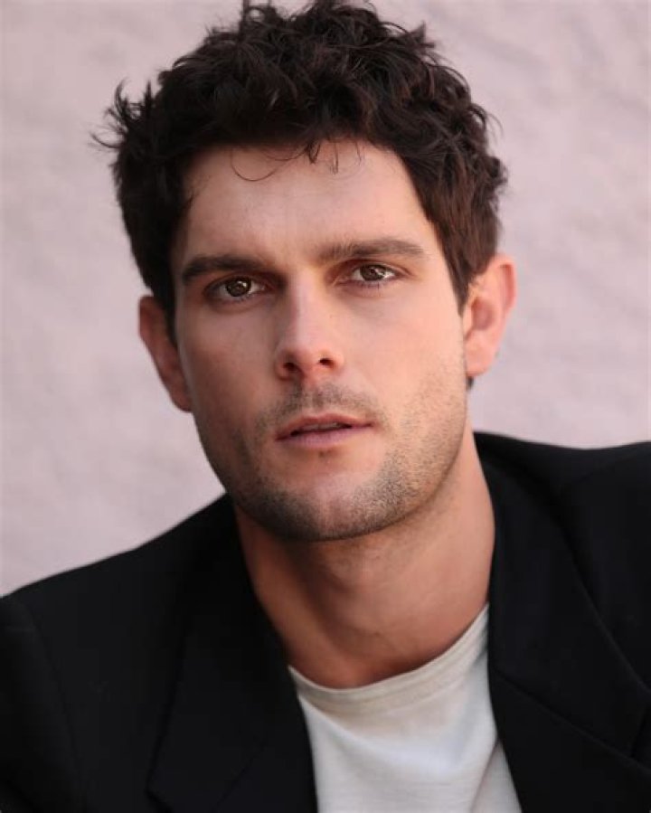 Dylan McTee- Wiki, Age, Height, Net Worth, Girlfriend, Ethnicity