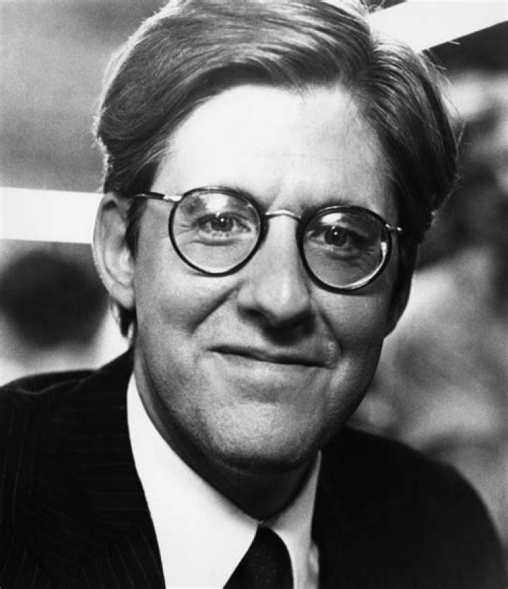 Edward Herrmann Net Worth, Age, Height, Bio, Birthday, Wiki!