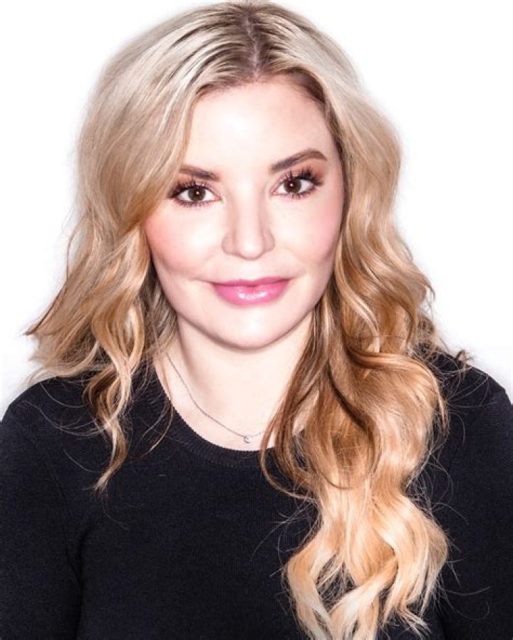 Elizabeth Sommers - A Fervent Aesthetic Nurse And Scholar