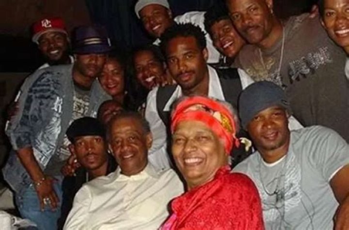 Elvira Wayans- Wiki, Age, Ethnicity, Husband, Height, Net Worth, Career