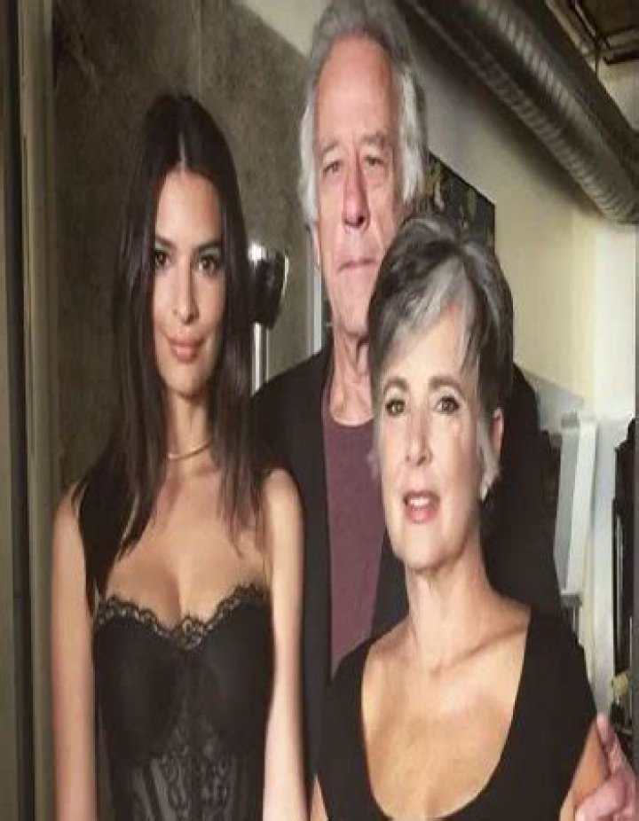 Emily Ratajkowski Bio, Age, Height, Net Worth, Parents, Children