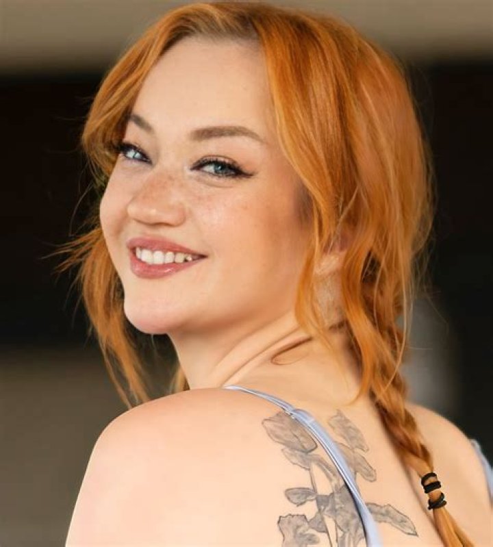 Emma Magnolia Net Worth 2024, Age, Height, Bio, Birthday, Wiki!