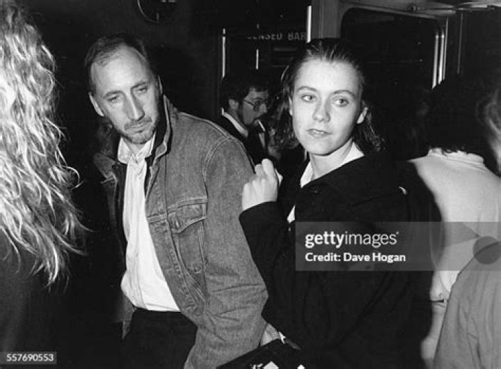 Emma Townshend - Net Worth, Age, Height, Birthday, Bio, Wiki!