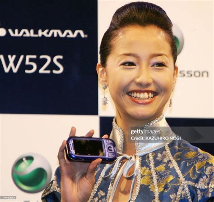 Erika Sawajiri - Net Worth, Age, Height, Birthday, Bio, Wiki!