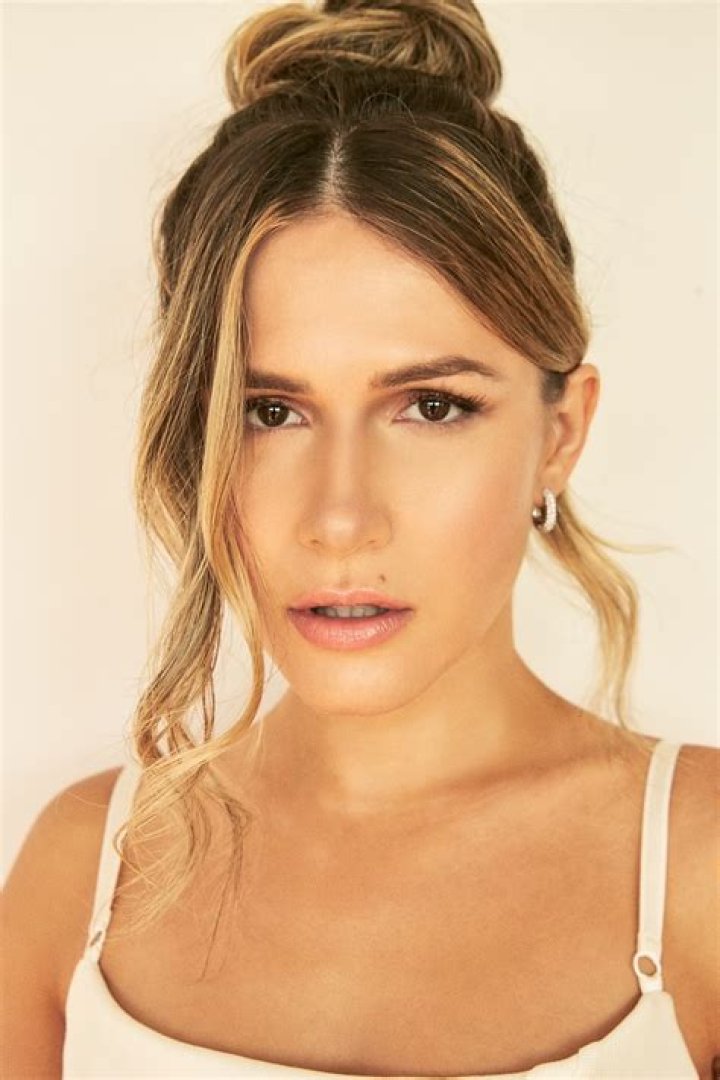 Erin Sanders Net Worth 2024, Age, Height, Bio, Birthday, Wiki!