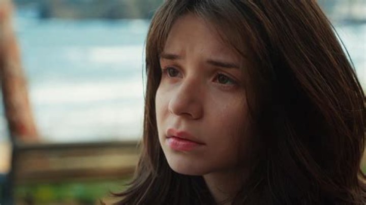 Esma Yilmaz - Net Worth, Age, Height, Birthday, Bio, Wiki!