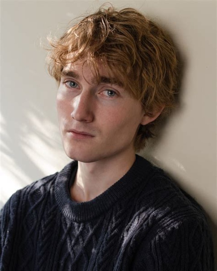 Fame | Ethan Lamb-Kelly net worth and salary income estimation Apr, 2024