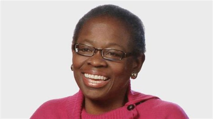 Fame | Fern Hunt net worth and salary income estimation Apr, 2024