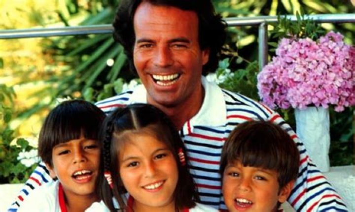 Fils Julio Iglesias