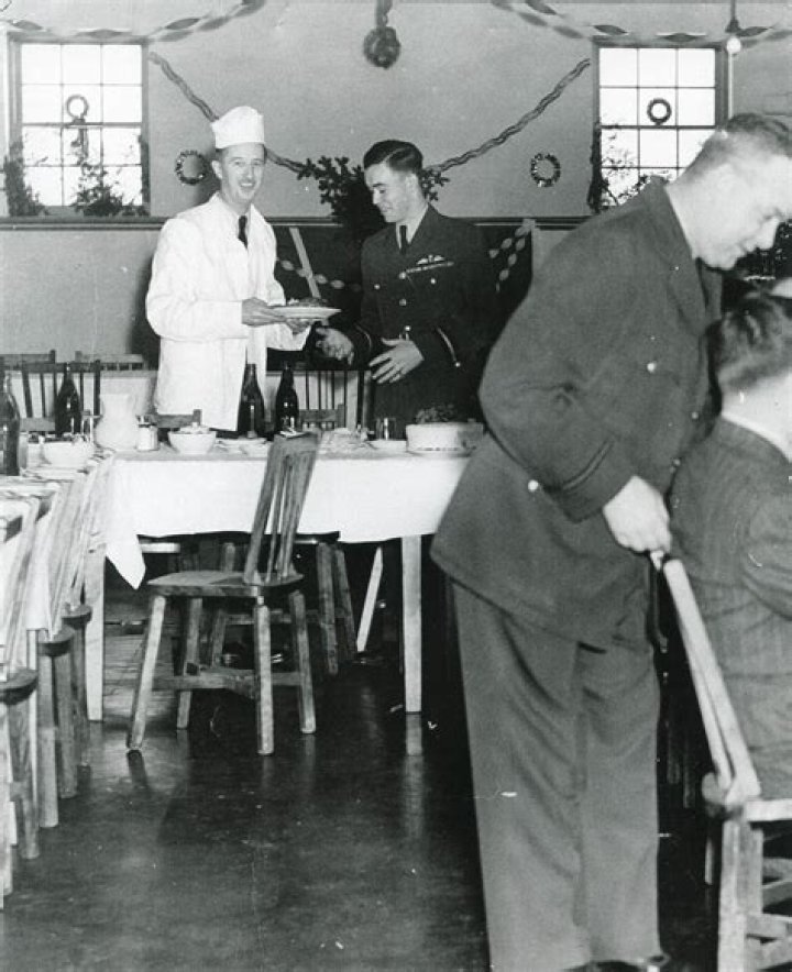 Floyd Brown Net Worth, Age, Height, Bio, Birthday, Wiki!