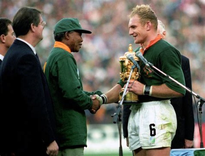 Fame | Francois Pienaar net worth and salary income estimation Apr, 2024
