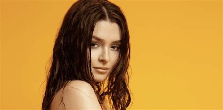 Gabi Sklar explores the push-and-pull of emotions in "Good Kisser"