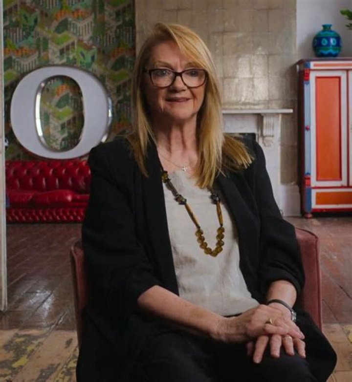 Gae Exton- Net Worth, Bio, Age, Dating, Height, Career