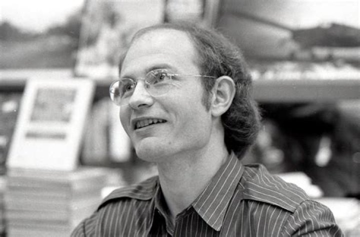 Gary Larson Net Worth, Age, Height, Bio, Birthday, Wiki!