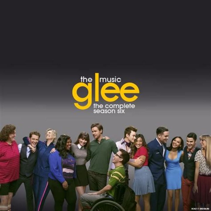 Glee Season 4 Episode 10 “Glee, Actually” Recap 12/13/12