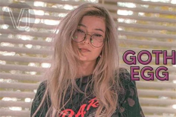 Goth Egg- Wiki, Age, Height, Net Worth, Boyfriend, Ethnicity