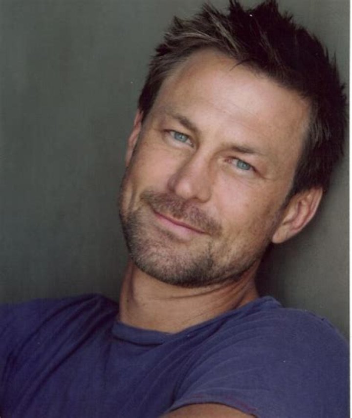 Grant Bowler- Wiki, Age, Height, Net Worth, Wife, Ethnicity