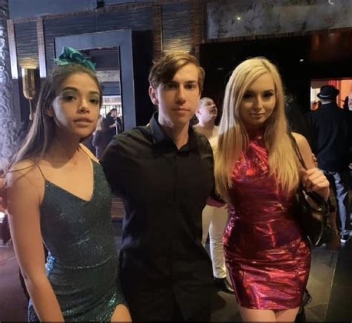 Griffin Raphael: The King of Holographs & NFTs