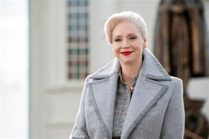 Gwendoline Christie Bio, Age, Height, Career, Husband, Children, Net Worth