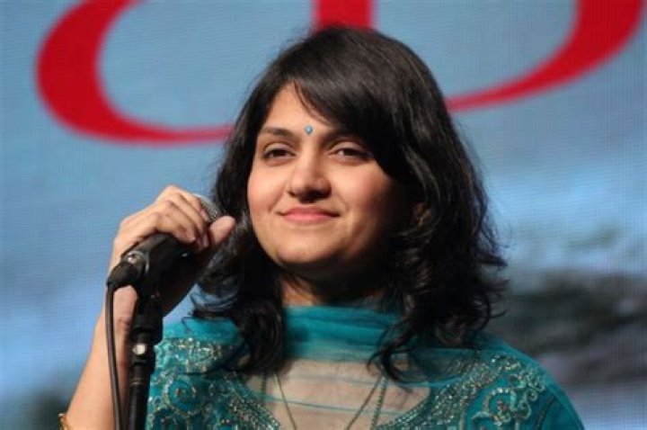 Fame | Harini (singer) net worth and salary income estimation Apr, 2024