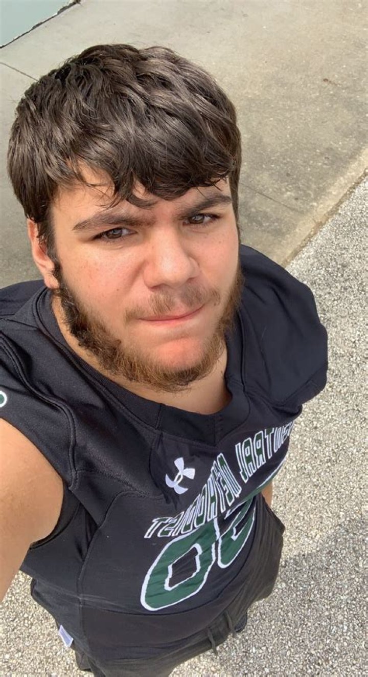 Hayden Hicks- Bio, Wiki, Age, Girlfriend, Height, Net Worth, Career