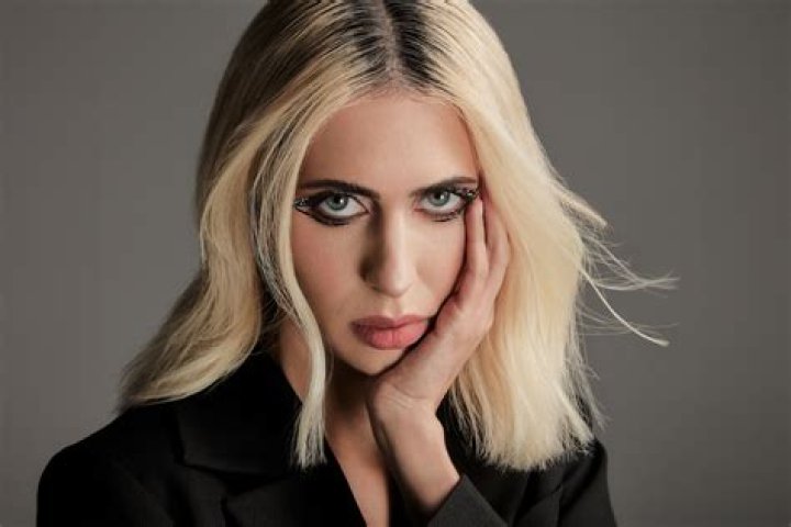 Hila Klein Net Worth 2024, Age, Height, Bio, Birthday, Wiki!