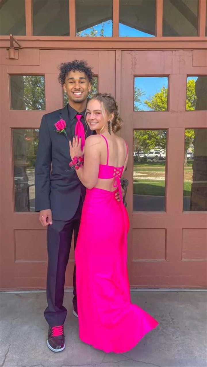 Hot Pink Prom Fashion: Embrace Your Boldness and Stand Out from the Crowd