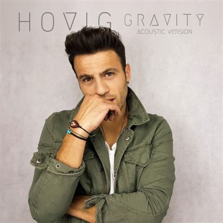 Hovig releases acoustic version of "Gravity"