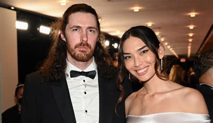 Is Hozier married to Saoirse Ronan?
