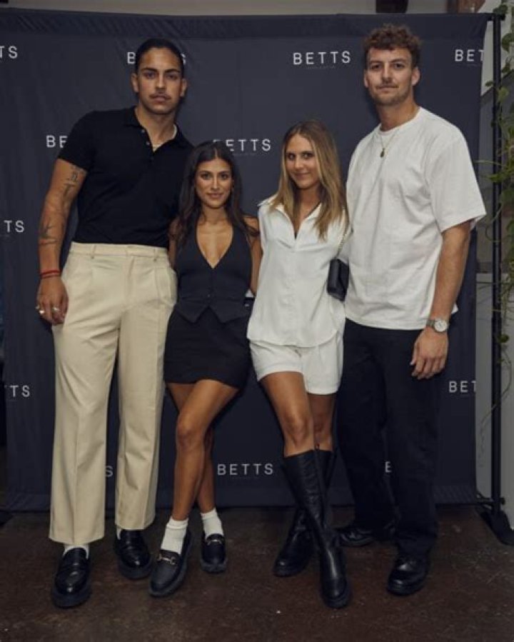 Hugo Hammond Love Island Wiki, Biography, Age, Height, Dating, Girlfriend, Instagram, Net Worth 2021