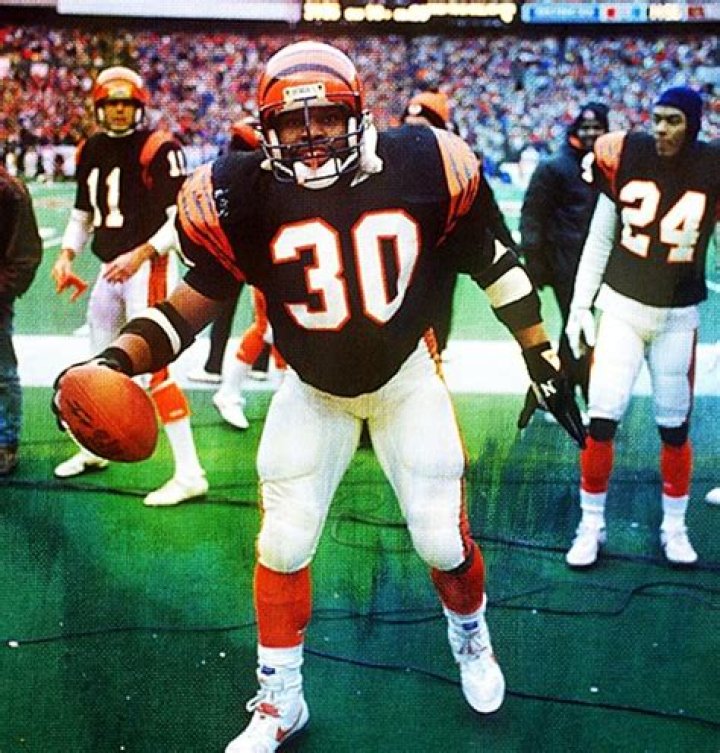 Ickey Woods Net Worth, Age, Height, Bio, Birthday, Wiki!