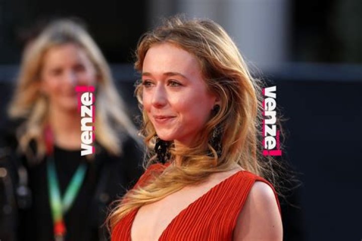 EXPLORE ‘The Irishman’ Star India Ennenga’s Wiki, Bio, Age, Height, Nationality, Boyfriend, and Instagram