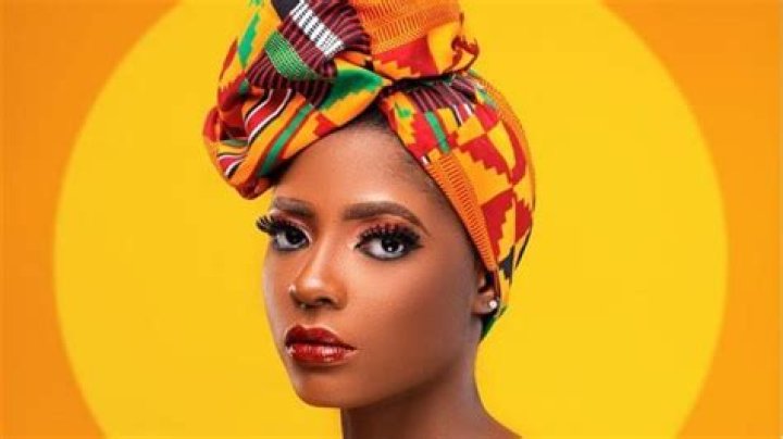 Influencer Motara Biography: Age, Net Worth, Mocking Beggar Video, Career, Instagram, Brother, Twitter, Boyfriend