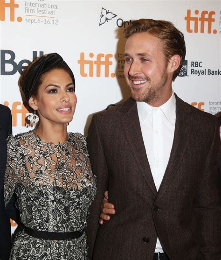 Is Eva Mendes Pregnant With Ryan Gosling’s Baby? (Photos)