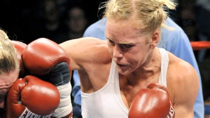 Is Holly Holm still boxing?