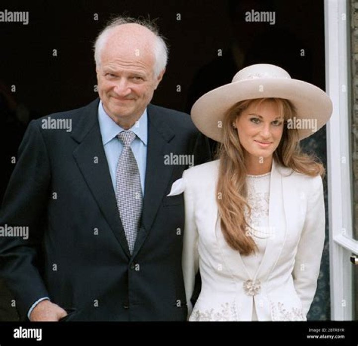 James Goldsmith - Net Worth, Age, Height, Birthday, Bio, Wiki!