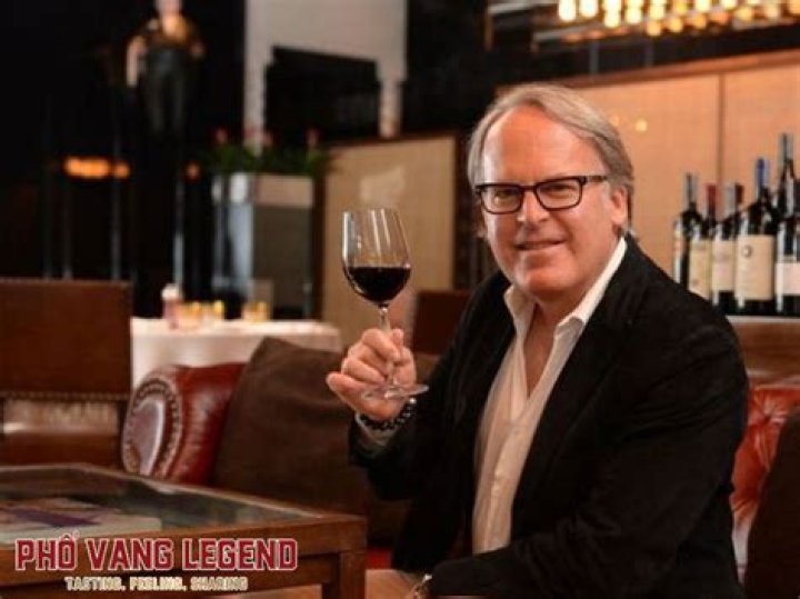 James Suckling Net Worth, Age, Height, Bio, Birthday, Wiki!