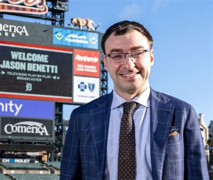 Jason Benetti Bio, Age, Career, Net Worth, Family & More