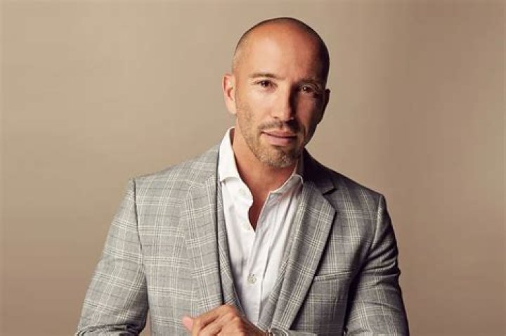 Jason Oppenheim- Net Worth, Bio, Age, Wife, Marriage, Height, Career